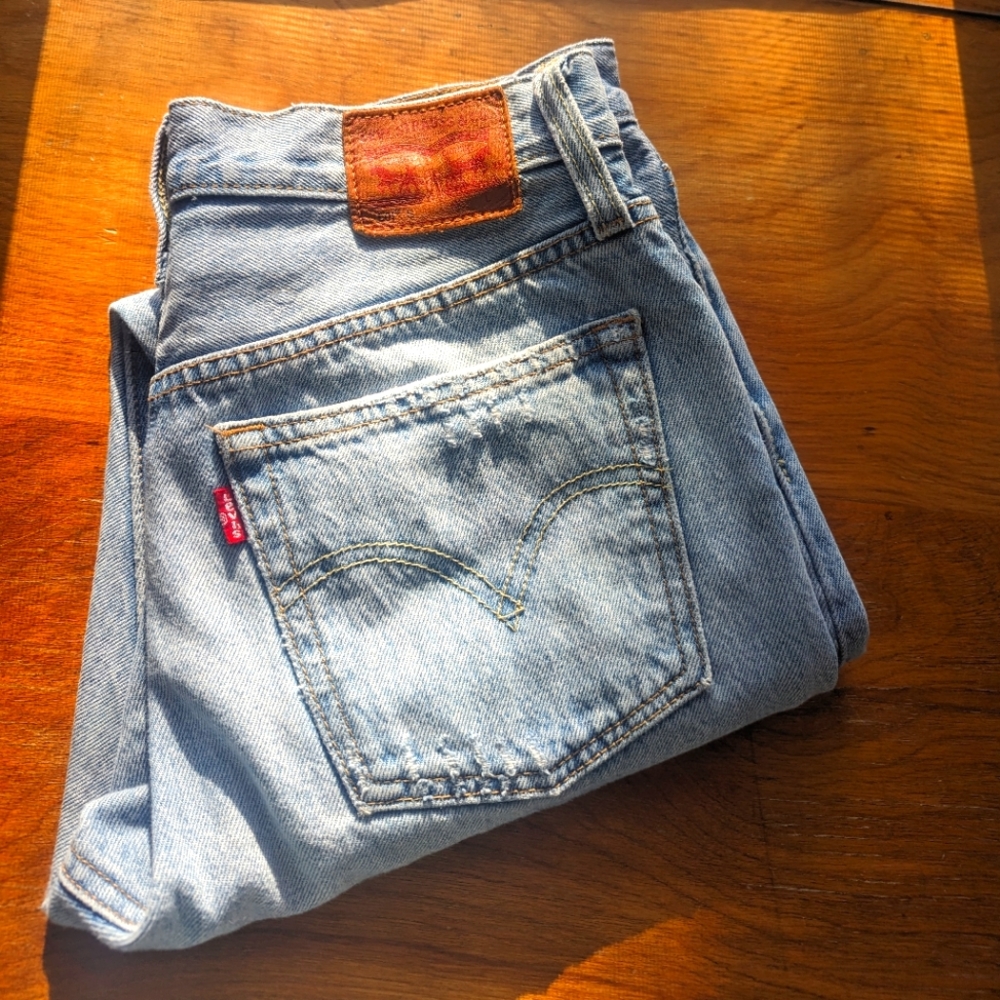 Levi's Straight Jeans